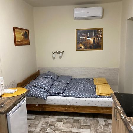 Апартаменты Levendula Vendeghaz Хайдубёсёрмень Экстерьер фото